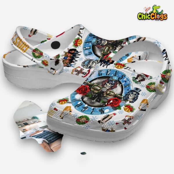 gun-roses-christmas-crocs-white-classic-clogs-1_cmqjam