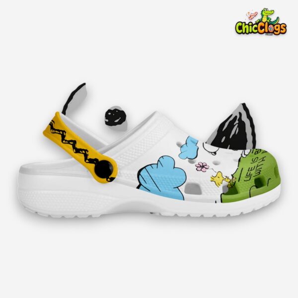 Snoopy_Cartoon_Classic_Crocs_For_Men_Women_Kids-1_adc0h7