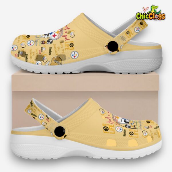 Snoppy_And_Pittsburgh_Steelers_NFL_Sport_Classic_Crocs_For_Men_Women_Kids-1_l2dgva