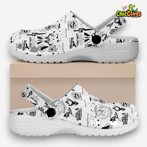 Throne_Of_Glass_Book_Classic_Crocs_For_Men_Women_Kids-1_f4abln