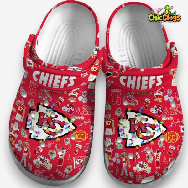 kansas-city-chiefs-christmas-crocs-nfl-design-footwear-for-fans-1_ypvvlw
