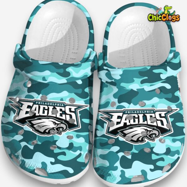 philadelphia-eagles-crocs-clogs-comfortable-nfl-team-shoes-for-fans-1_t0dnzx