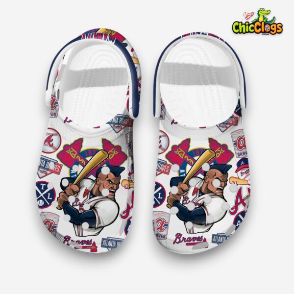 cool-design-atlata-braes-mlb-sport-crocs-for-kids-_-adults-1_jg1fkj