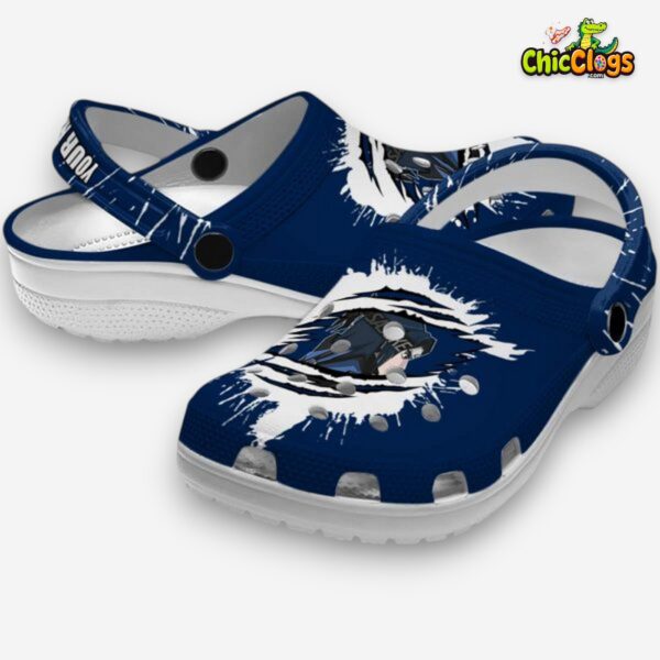 custom-name-sasuke-splash-motif-background-classic-crocs-1_soyz5f