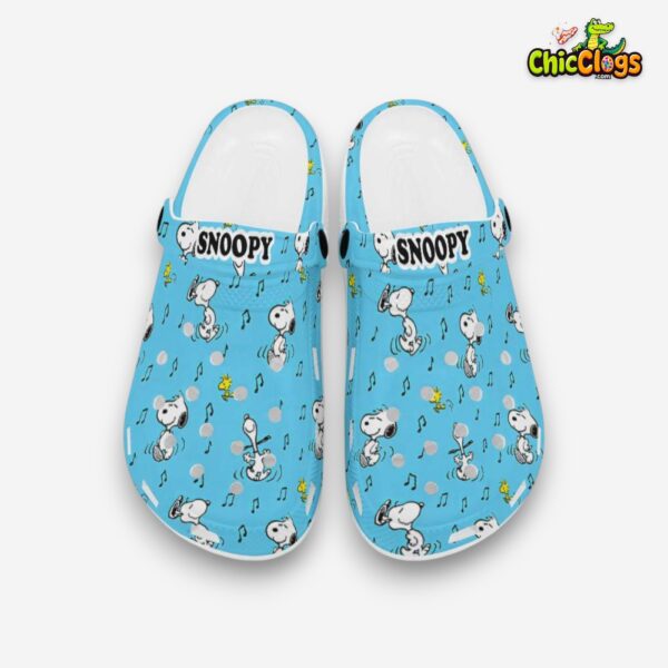 snoopy-loe-music-blue-crocs-for-kids-_-adults-1_s38swm